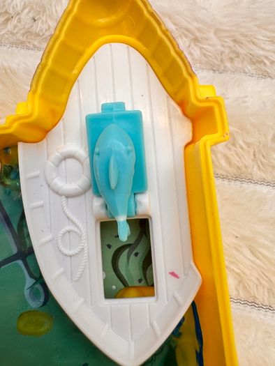 Polly Pocket World Surf 'N' Sandventure Compact 2 Micro Dolls Used Please see photos