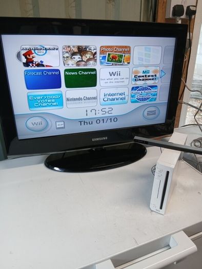 Boxed Nintendo Wii Mario Kart Pack