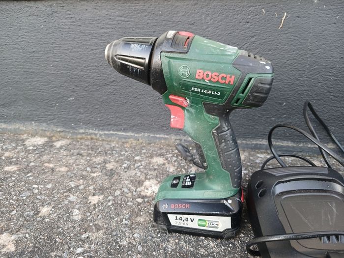 Bosch power tool drill set, 3 machines