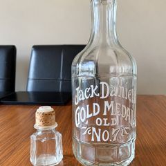 Jack Daniels 1904 Gold Medal 1.5L Decanter  Original Stopper  Collectors Piece