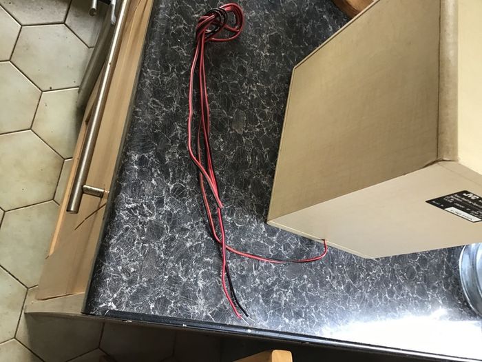 1x JVC Speaker. 20W