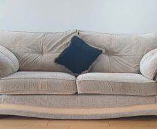 Suite of couches - 4, 2 & 1 - 899