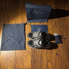 B30 Black White Trainers Size UK 8.5