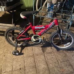 Childs bike with Stableisers
