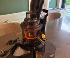 f1900 Whole Fruit Juicer