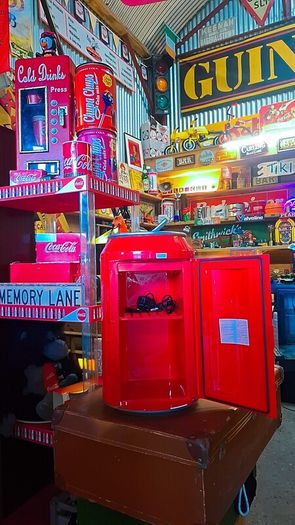 Vintage Retro coca cola can mini fridge