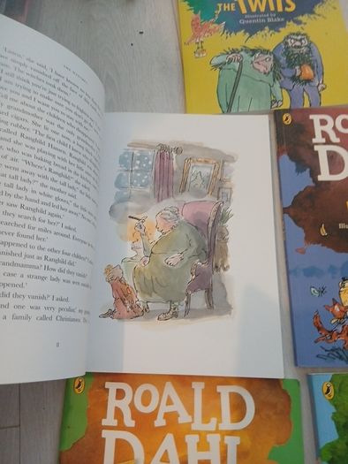 Roald Dahl large coloured illustrated book set