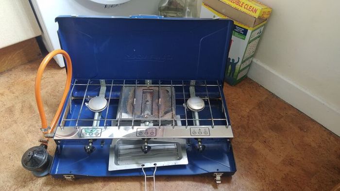 campingaz camping chef folding double burner & grill