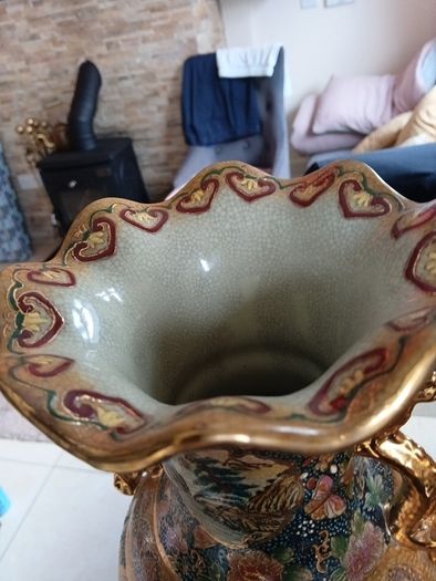 oriental vase