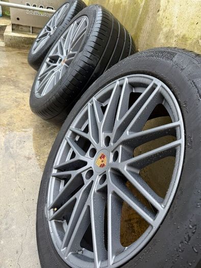 Porsche cayenne 21 rs spyder design wheels grey