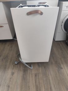 Dish washer