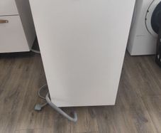Dish washer