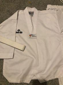 Taekwondo dobok/ uniform 120cm
