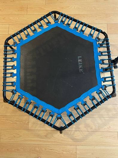 Trampoline-LEIKE