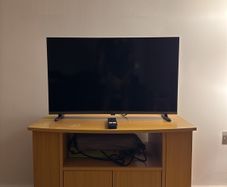 Philips 32" Smart TV (only 5 months old)