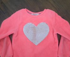 Girls top size 6-8 years