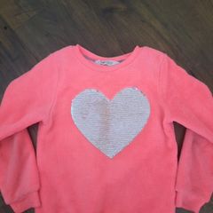 Girls top size 6-8 years