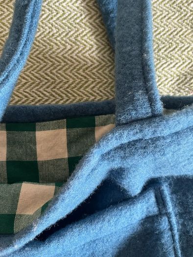 Old Foxford Blanket Bag