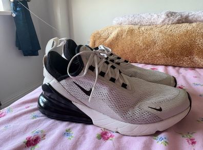 Air max 270s