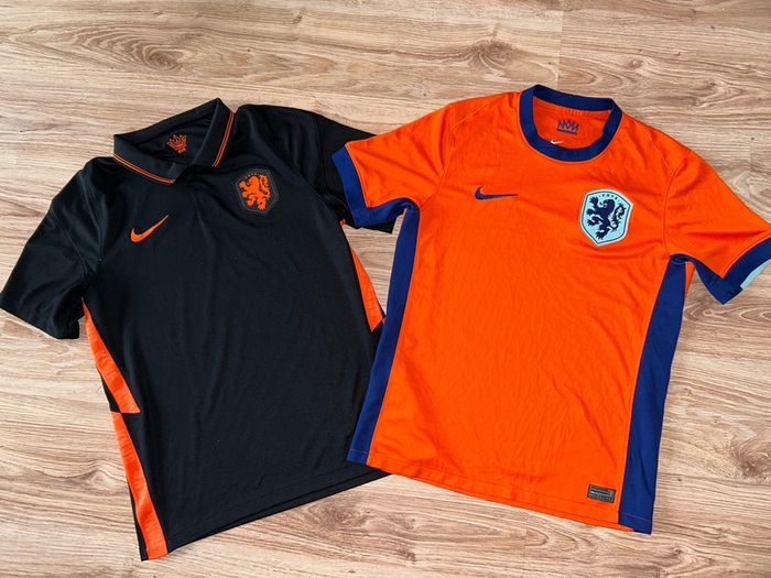 Double sale! TWO Netherlands Holland football jersey shirts Medium