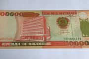 Mozambique Banknote - 100,000 Meticais