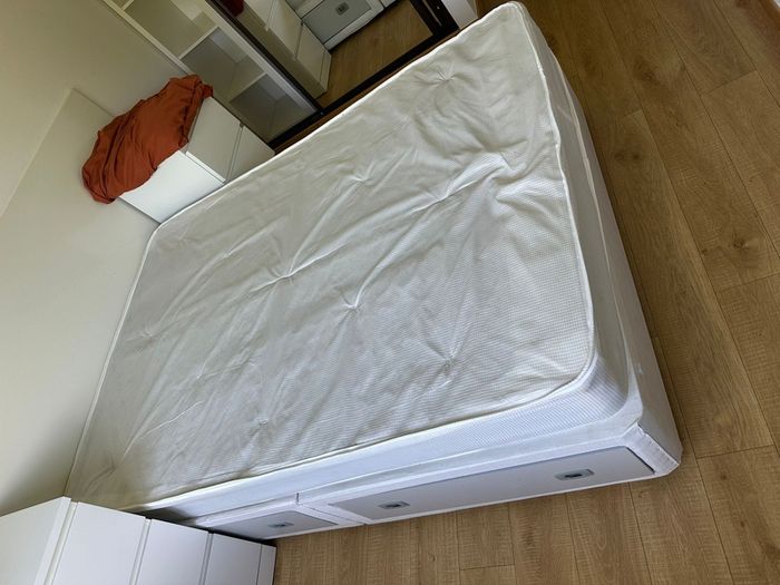 mattress and bed frame