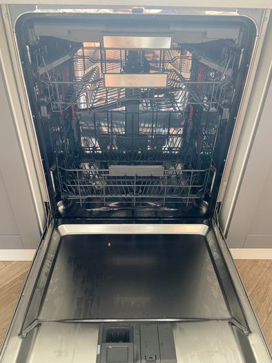 Whirlpool Dishwasher
