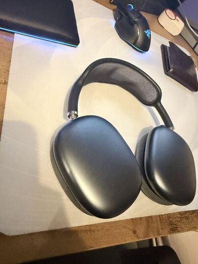 Apple AirPod Max 2nd Generation Midnight Black, USB C, Noise Cancelling RRP600