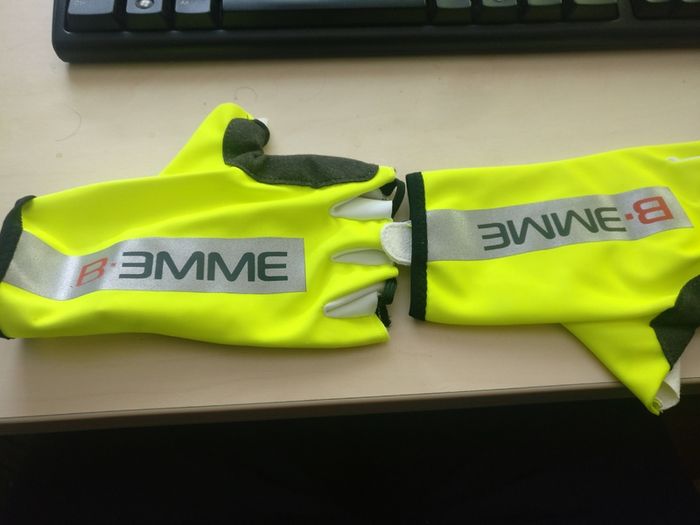 Bemme Cycling gloves - yellow / fluo