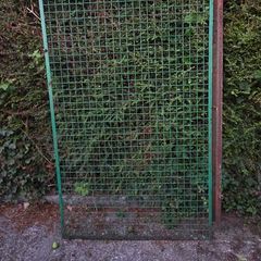 Metal Gate