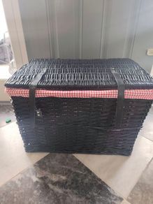 Hamper basket
