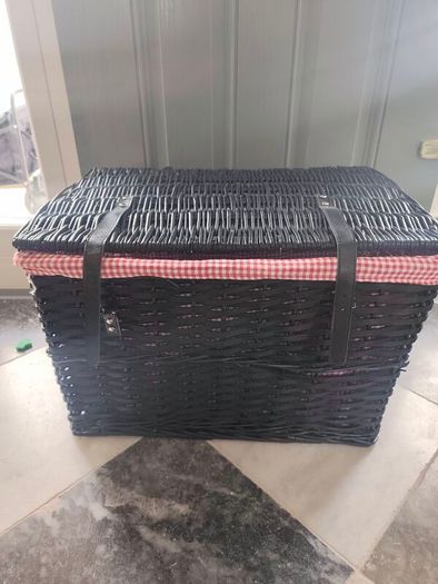 Hamper basket