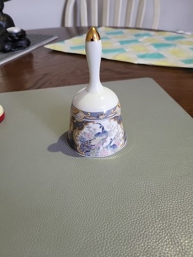 Bell porcelain