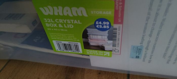 2 laundry baskets/ 2 big boxes/ 1 large floor cushion