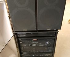 Akai stereo system