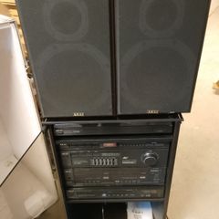 Akai stereo system
