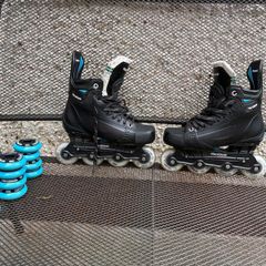 Inline hockey skates