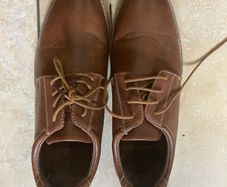 mens shoes lace up brown worn once