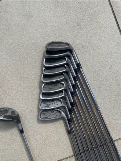 30 variety mix of rare clubs including iron sets, woods, chippers and putters