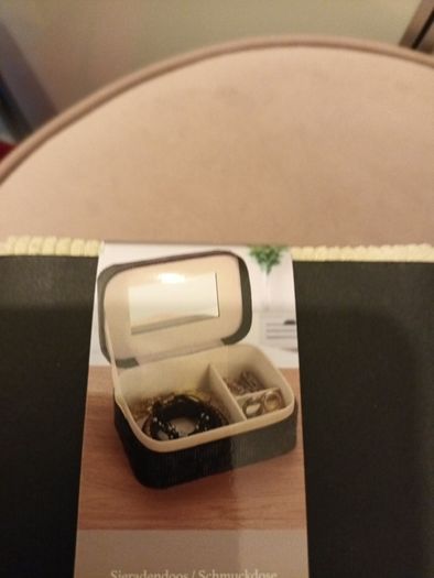 Cream cord jewellery box