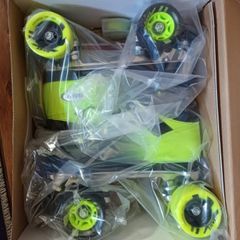 Riddell Dart roller skates, size 6, brand new
