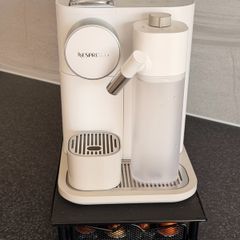 NESPRESSO EN640.W Gran Lattissima Automatic Capsule Coffee Machine