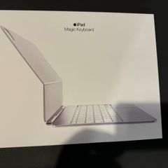 iPad Pro 13-inch ( MAGIC KEYBOARD M4/M5 Compatible)British English WHITE COLOUR Brand New Sealed 1 Year Warranty