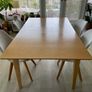 Dinning table Image 4