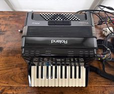Accordion-Roland FR-1X V-Accordion Excellent