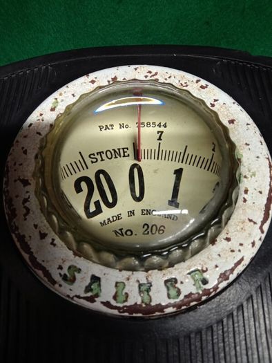 Vintage 1950s Fish Eye-Bathroom Scales ( SLATER  NO 206 )