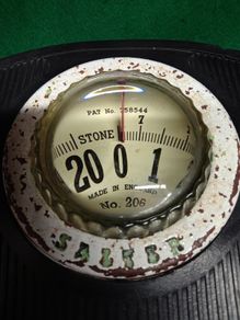 Vintage 1950s Fish Eye-Bathroom Scales ( SLATER  NO 206 )
