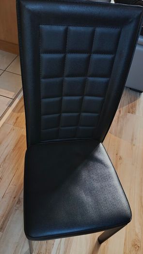 Kitchen Table and Chairs