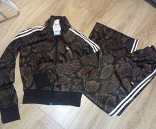 Woman adidas tracksuit