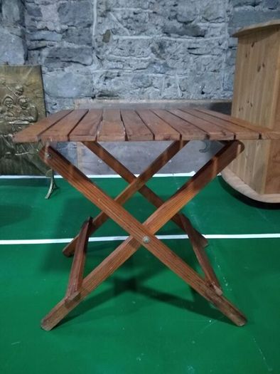 Collapsible/Height Adjustable Table